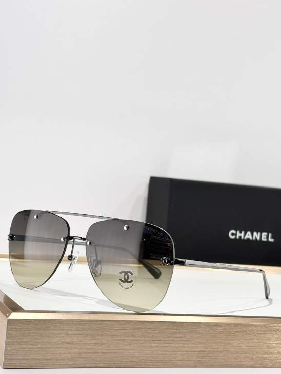 Picture of Chanel Sunglasses _SKUfw77669442fw